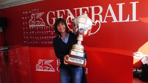 Debora Serracchiani (Presidente Regione Friuli Venezia Giulia) con la coppa al Villaggio Barcolana - Trieste 07/10/2017